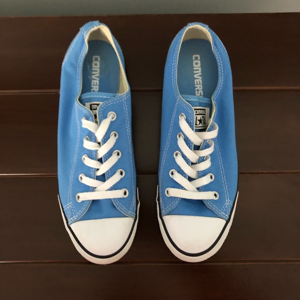 Women’s Blue Converse